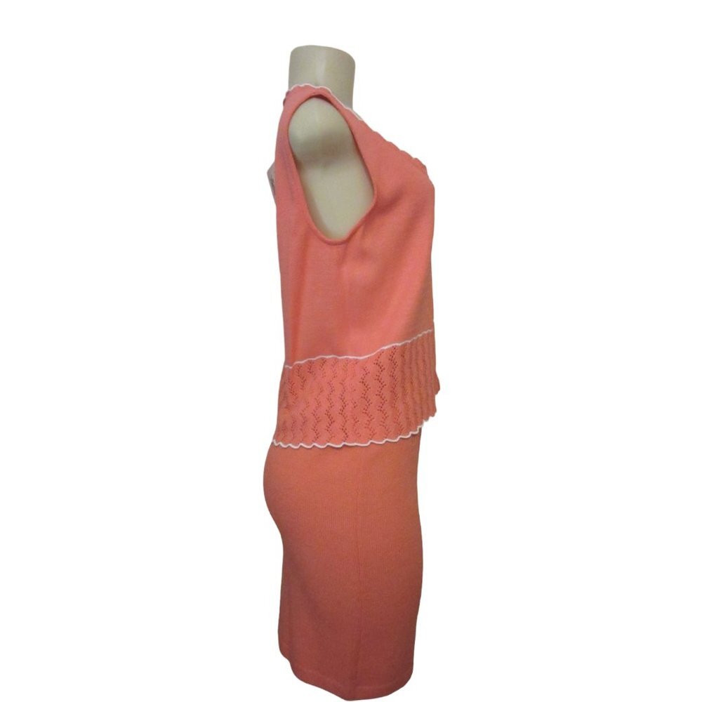 New w Tags, St John Sport Knit Coral Skirt and Matching Top in SZ 4 or Small - Picture 2 of 11